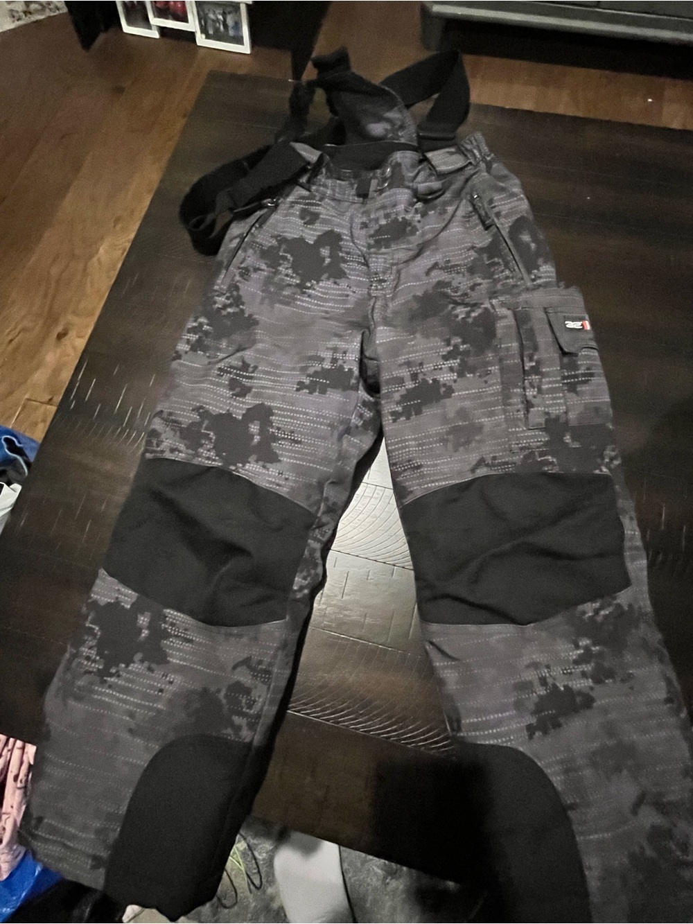 32 Degrees Weatherproof Insulated Ski Bibs / Snow Overalls 5/6